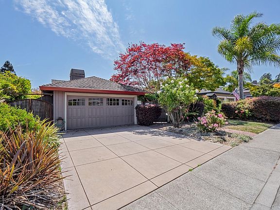 4th image of 4456 Merlin Way