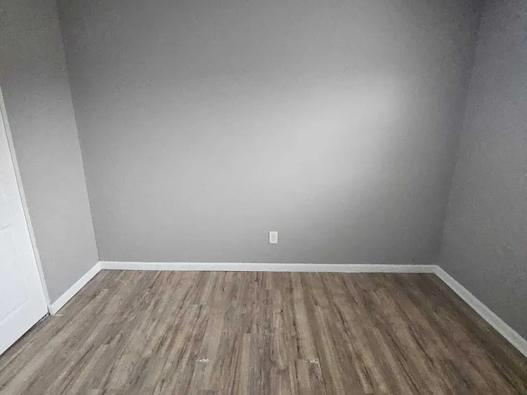 619 Root Rd — Photo 11
