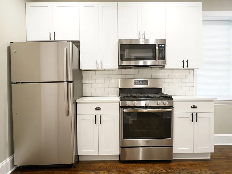 Arg Llc, 2848 W. Barry Series — Photo 1