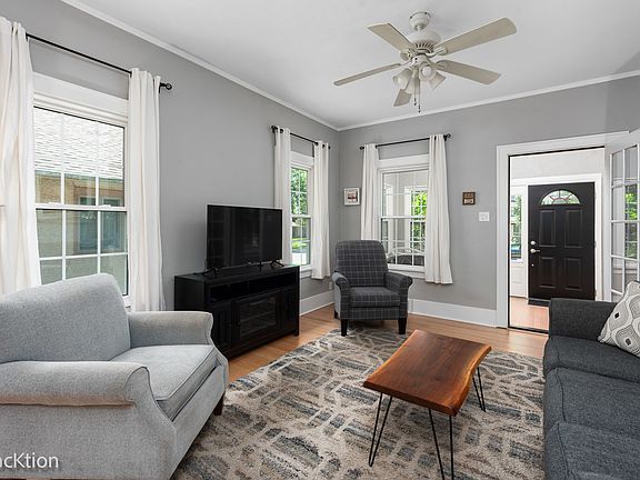 4th image of 4941 Oakwood Ave