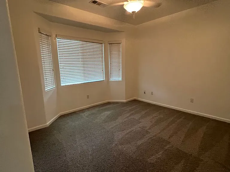 2724 Tecopa Ave — Photo 18