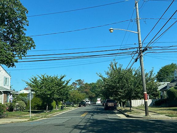 4th image of 900 N 6th St