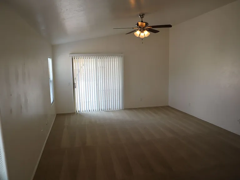 3011 Copper Pointe Dr — Photo 9