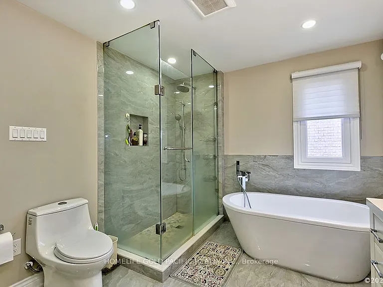 48 Havagal Cres — Photo 22