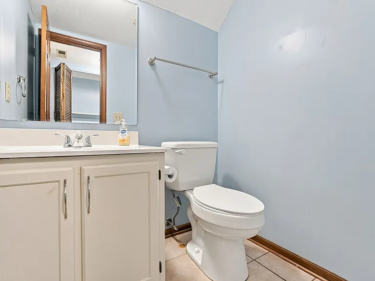 6032 Sawmill Woods Dr — Photo 12