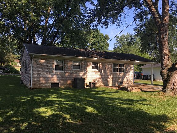 2nd image of 4722 Briarwood Dr