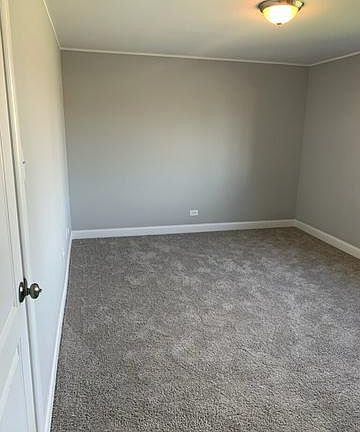 4th image of 19514 Lake Shore Dr APT 1S