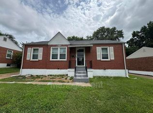 13 Saint Genevieve Ct, Florissant, MO 63031