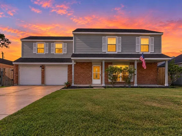 16606 Oxnard Ln, Friendswood, TX 77546