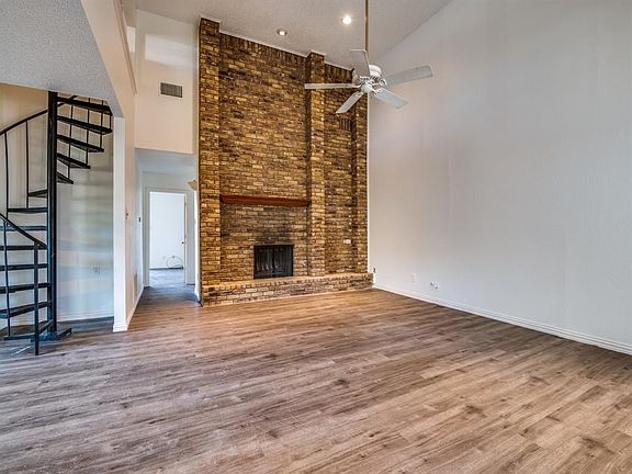 3rd image of 2783 Fairway Park