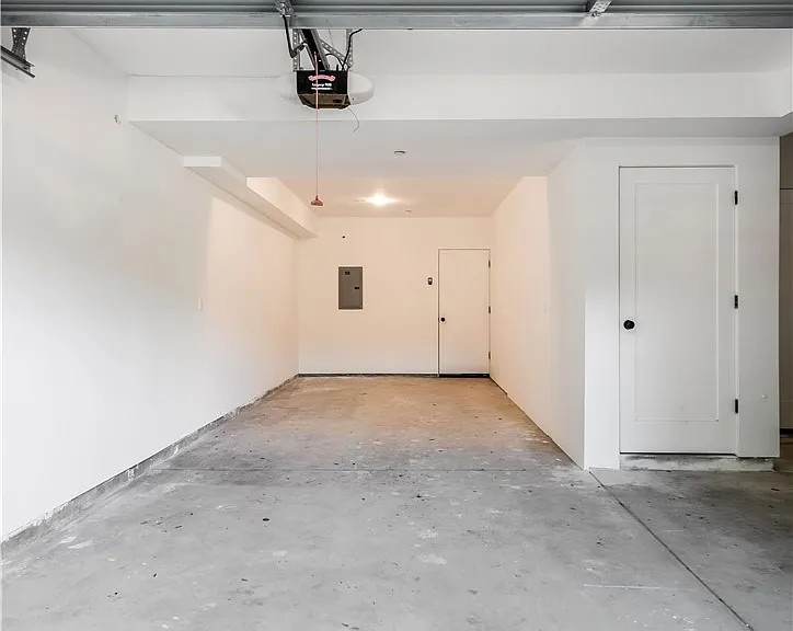 5044 Laurel Canyon Blvd — Photo 17