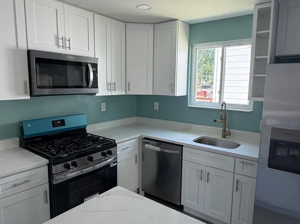 9034 Rhode Island Ave, College Park, MD 20740