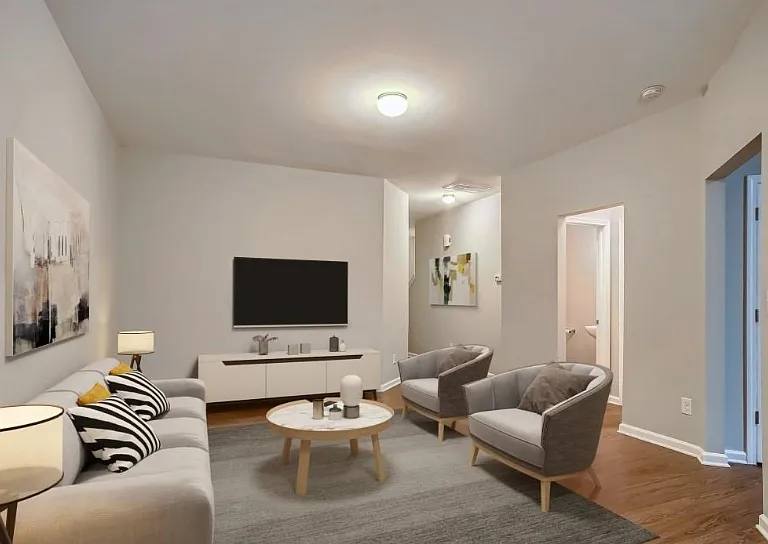 4040 Queensbridge Rd — Photo 2