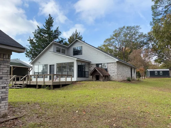 389 Acacia Ln, Zwolle, LA 71486