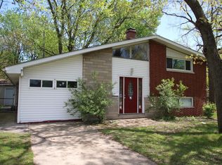 6911 Ash Pl, Gary, IN 46403