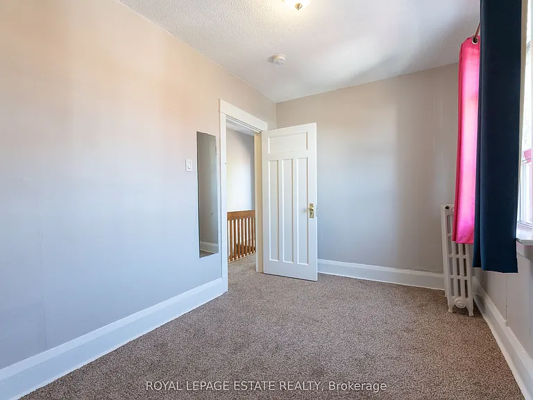 326 Monarch Park Ave — Photo 15