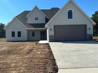 1901 Carnie Smith Ct, Pittsburg, KS 66762
