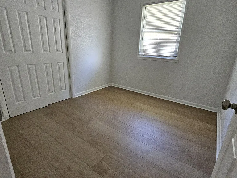 904 Rudee Ave — Photo 3