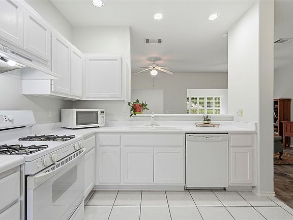 5th image of 117 Whitewing Way