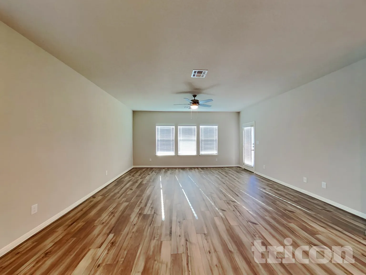 5616 Luna Pass Saint Hedwig TX — Photo 3