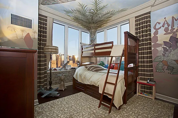 Sold by BLU Real Estate | media 4