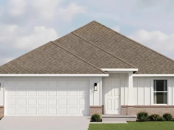 3028 N 11th Ave, Milton, FL 32583