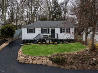 7 E Shore Rd, Lake Hopatcong, NJ 07849