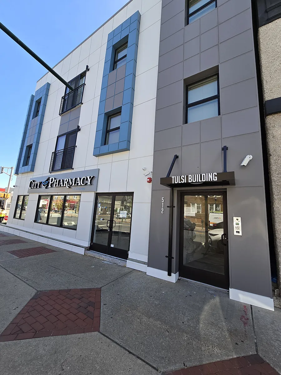 Building Photo - 512 Kearny Ave #201