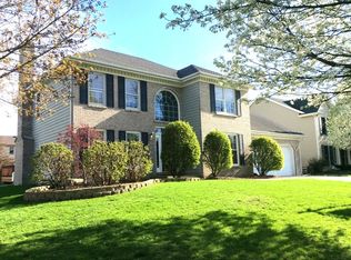 1412 Oswego Rd, Naperville, IL 60540