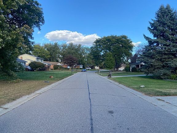 5th image of 2851 Stonebury Dr