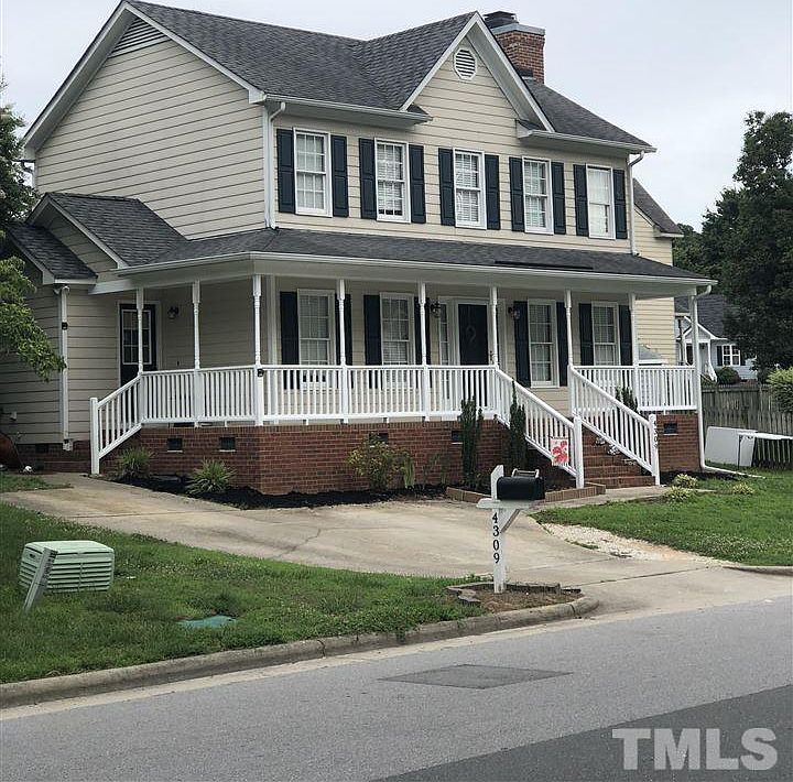 2nd image of 4309 Bartholomew Cir