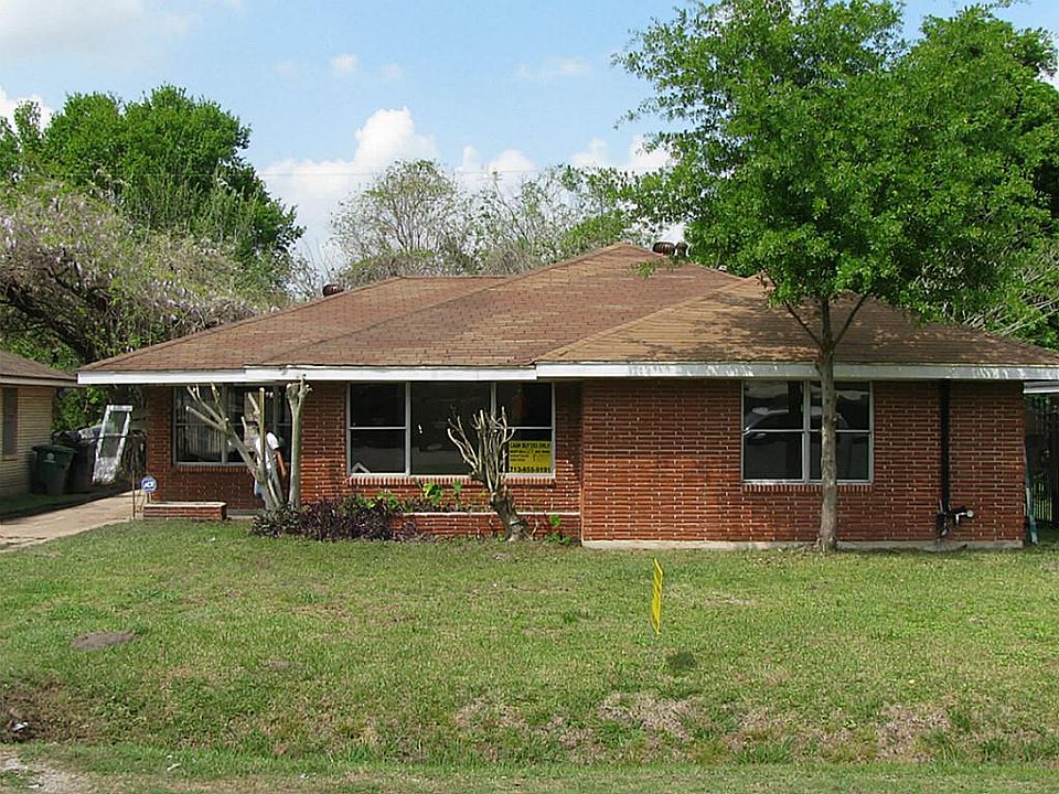 1st image of 707 Briarcliff Dr