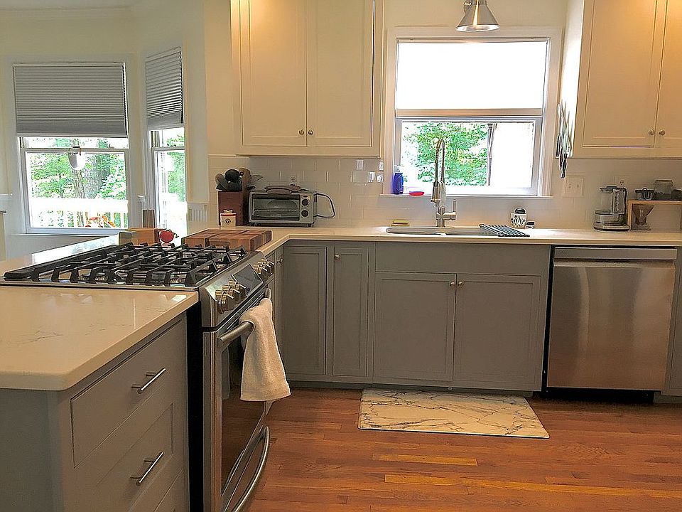 2nd image of 3668 Stone Ridge Dr