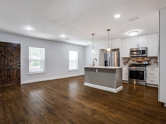3rd image of 10510 Fern Dr
