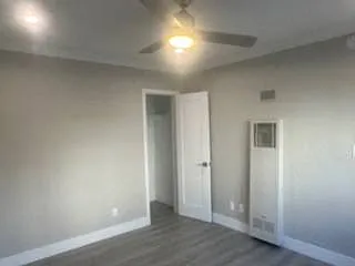 7278 Hollywood Boulevard Apartments — Photo 19