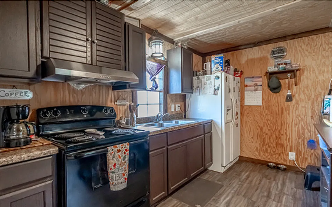 1042 Private Road 36 Gln — Photo 2