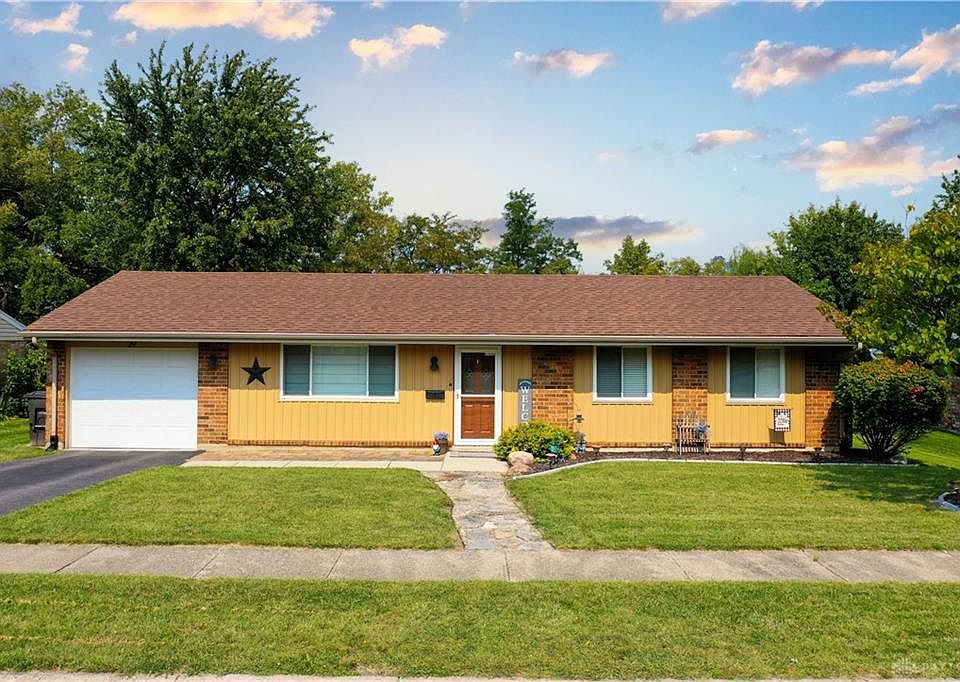 1st image of 29 Grantwood Dr