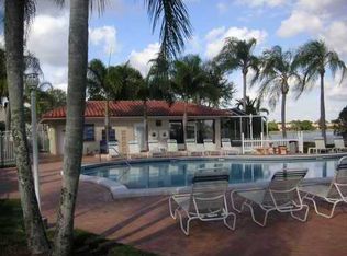 1214 N Hiatus Rd #1214, Pembroke Pines, FL 33026