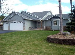 9772 River Forest Dr, Monticello, MN 55362