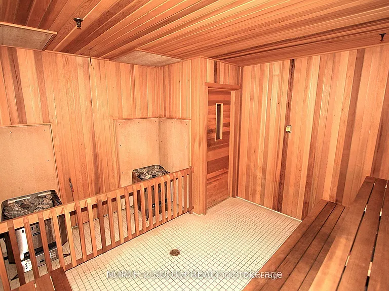 222 The Esplanade #913 — Photo 22