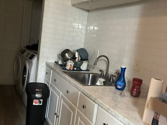 3rd image of 117 Rue Fontaine