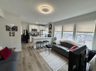2059 W Summerdale Ave APT 3, Chicago, IL 60625