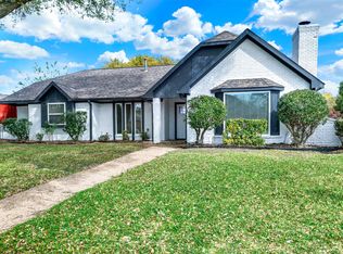 6527 Genstar Ln, Dallas, TX 75252