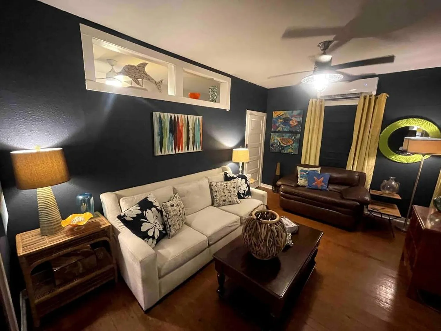 3 bed, 1.0 bath, 753 sqft, $6,678 — Photo 2