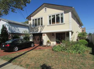 15943 82nd St, Howard Beach, NY 11414