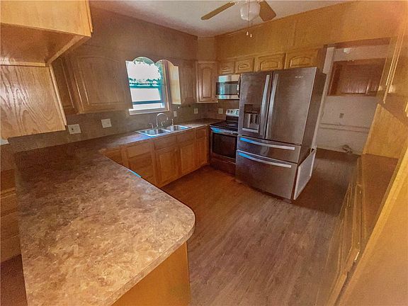 3rd image of 11107 Sunny Dr
