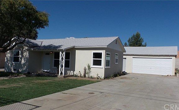 2nd image of 14990 Orchid Ave