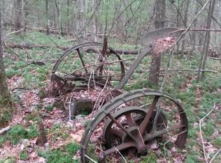 Lake Road, Campton, KY 41301