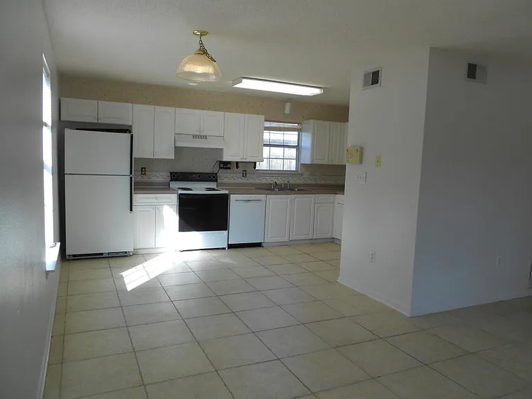 1130 Jeni Mae Ct — Photo 3