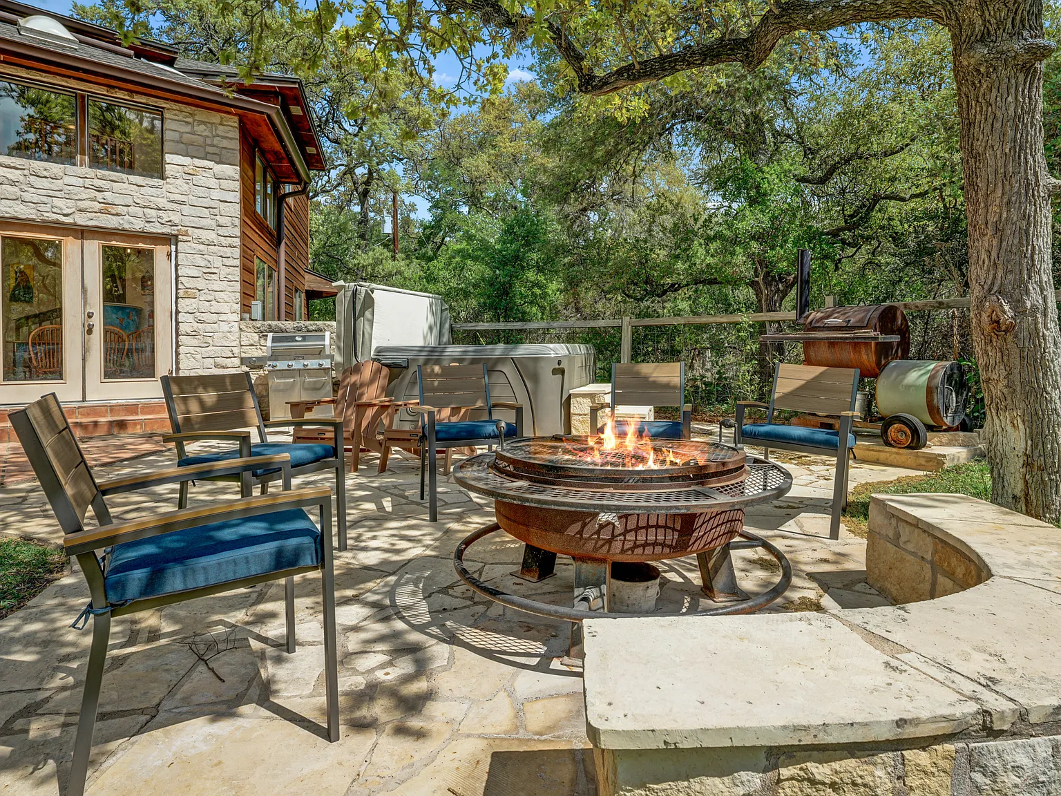5 bed, 3100 sqft, $7,500 — Photo 3